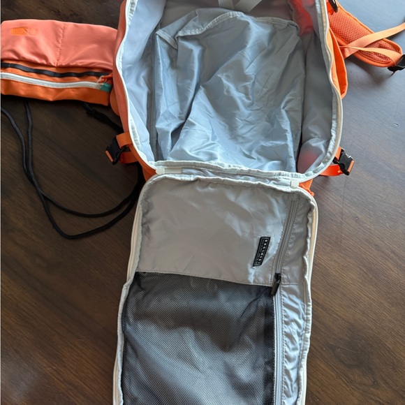 Bagsmart Travel Backpack and Crossbody Bag Set - Picture 3 of 9